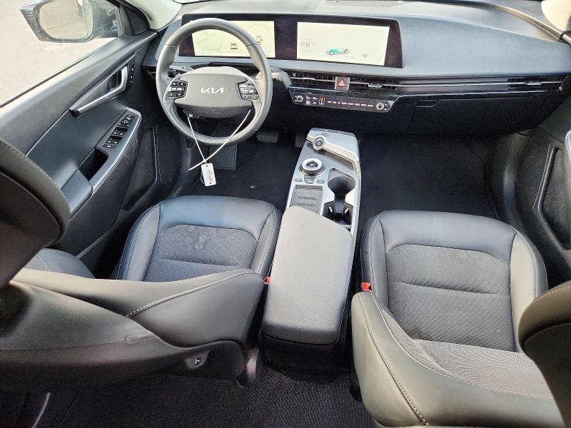 2024 KIA EV6 LIGHT LONG RANGE 8