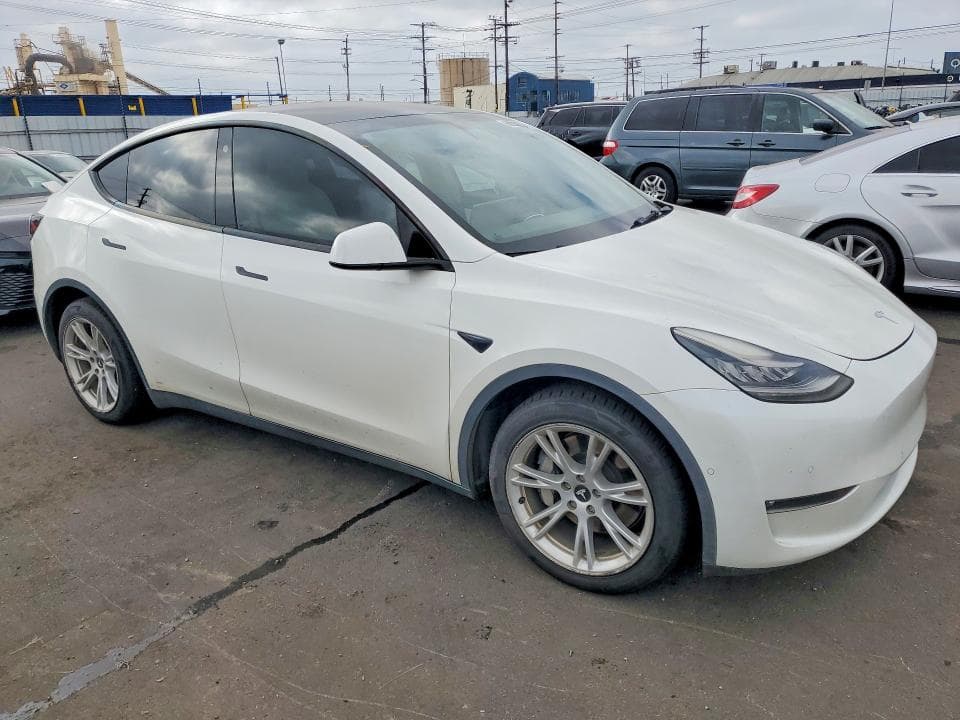 2021 TESLA MODEL Y 4