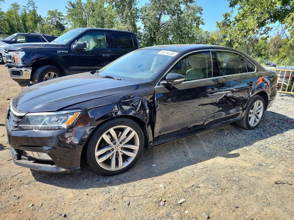 2018 VOLKSWAGEN PASSAT SE