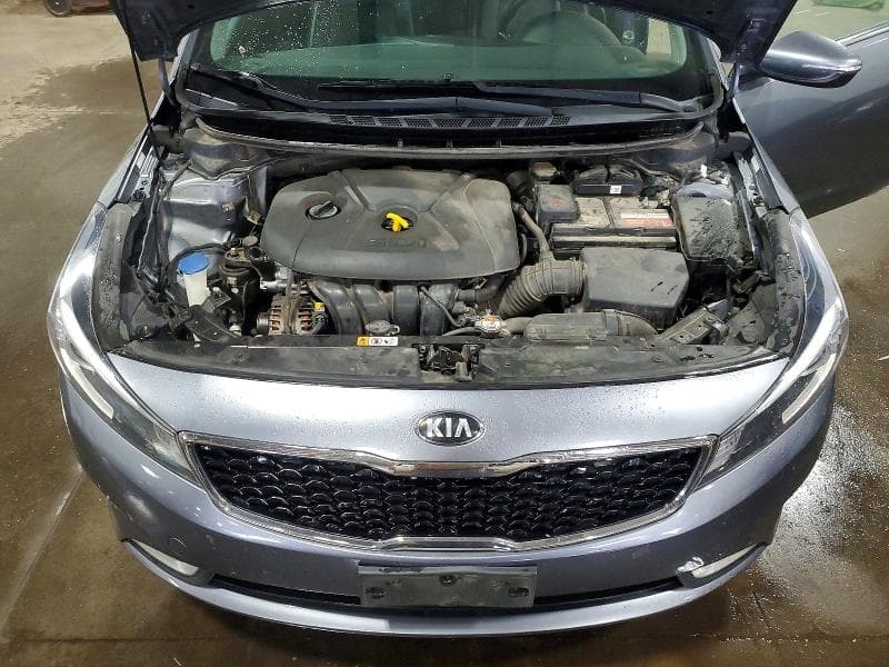 2017 KIA FORTE EX 11