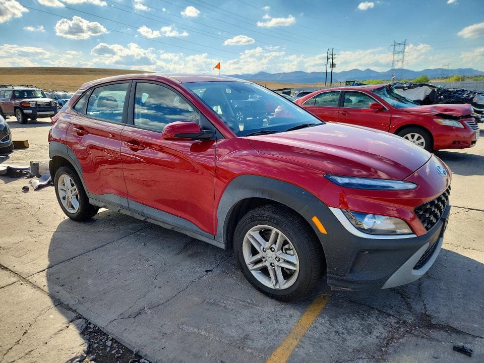 2022 HYUNDAI KONA SE 4