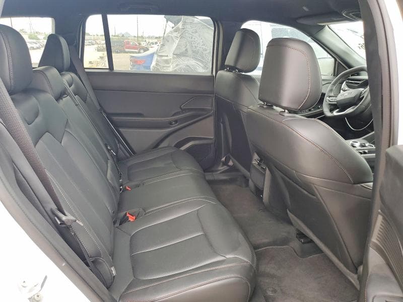 2026 JEEP CHEROKEE LAREDO 10