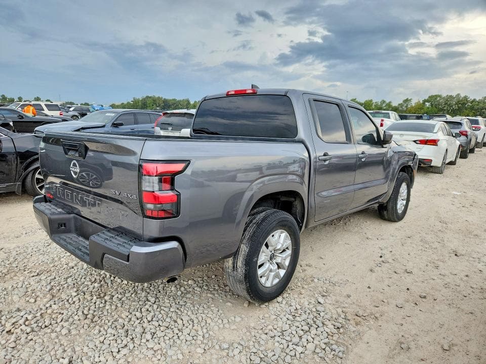 2023 NISSAN FRONTIER SV 3