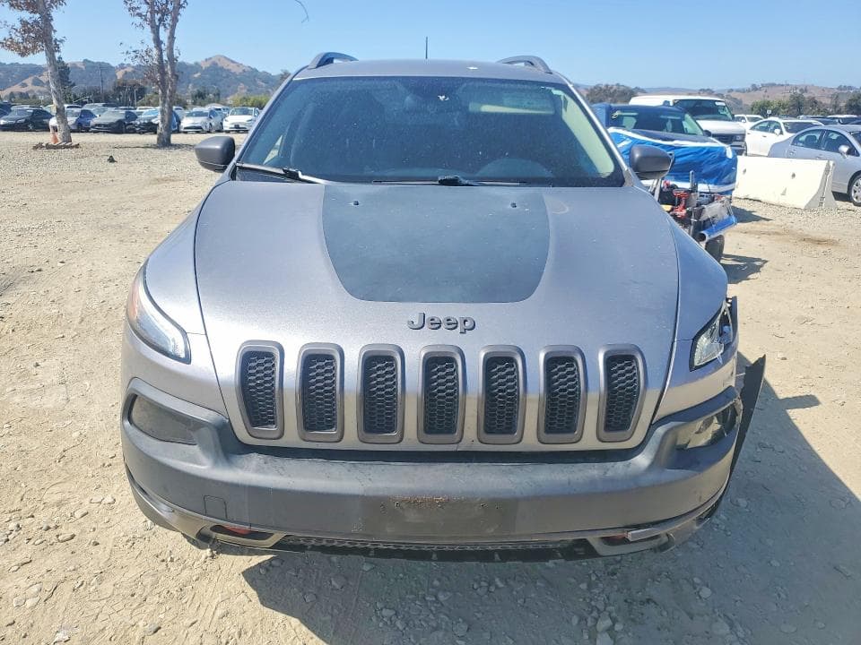 2017 JEEP CHEROKEE TRAILHAWK 5