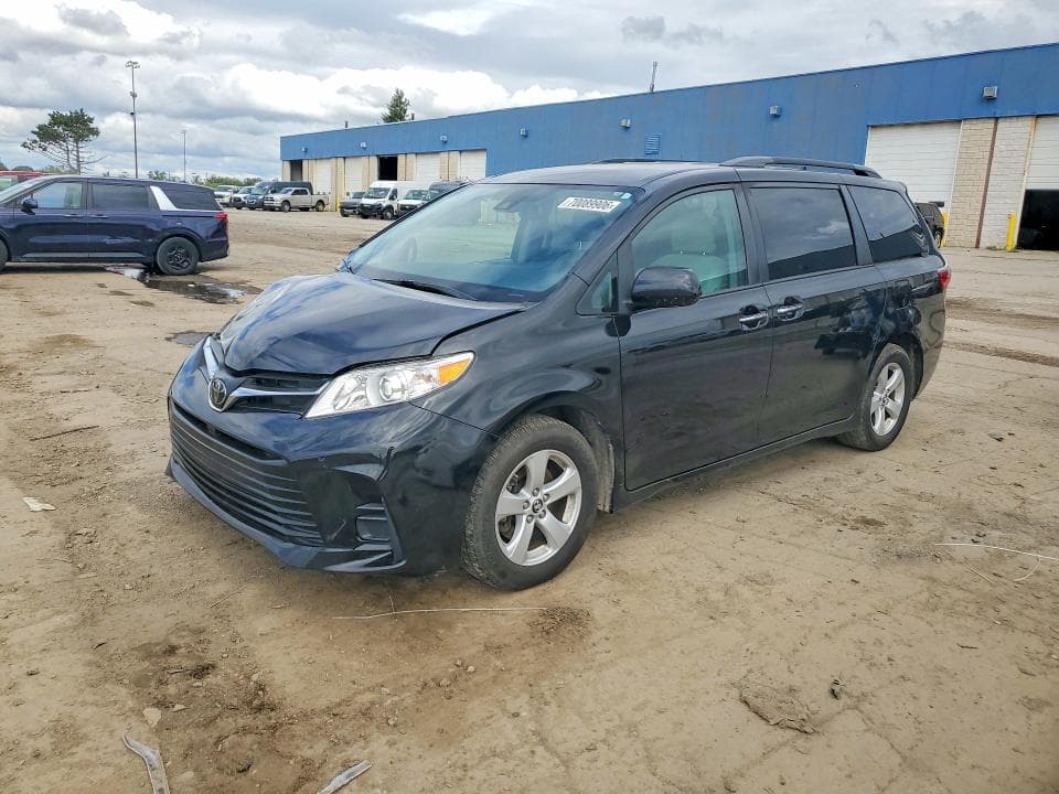 2020 TOYOTA SIENNA LE - 1