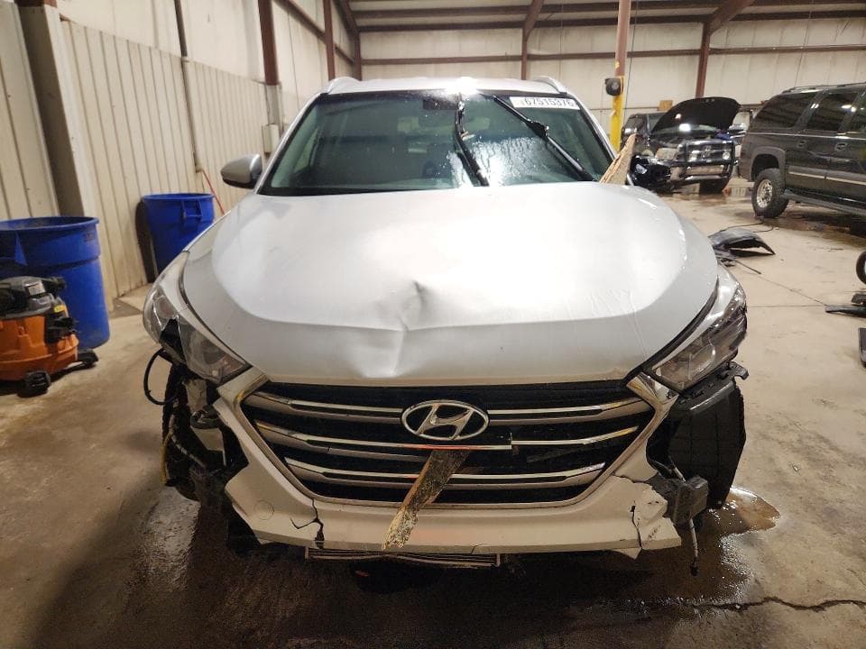 2017 HYUNDAI TUCSON LIMITED 5