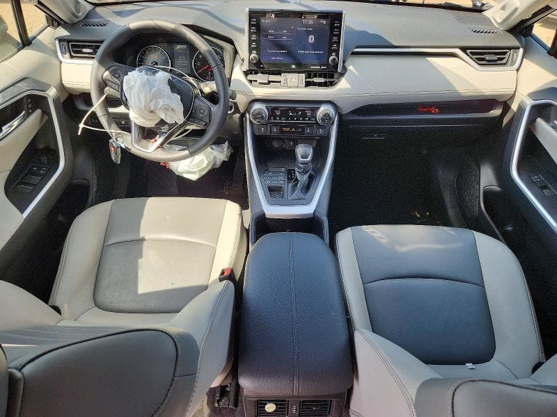 2022 TOYOTA RAV4 XLE PREMIUM 8
