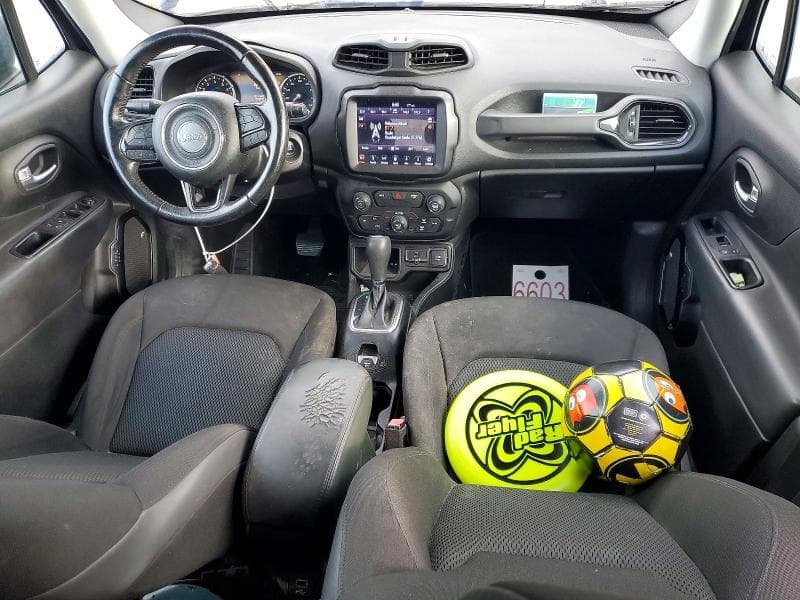 2018 JEEP RENEGADE LATITUDE 8