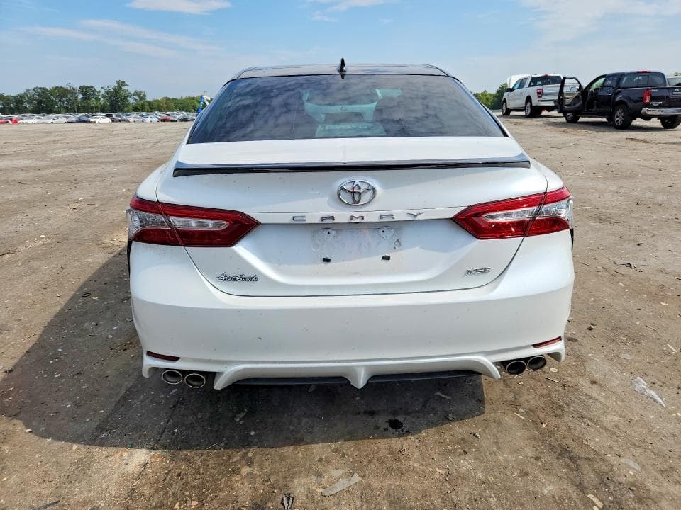 2019 TOYOTA CAMRY XSE 6
