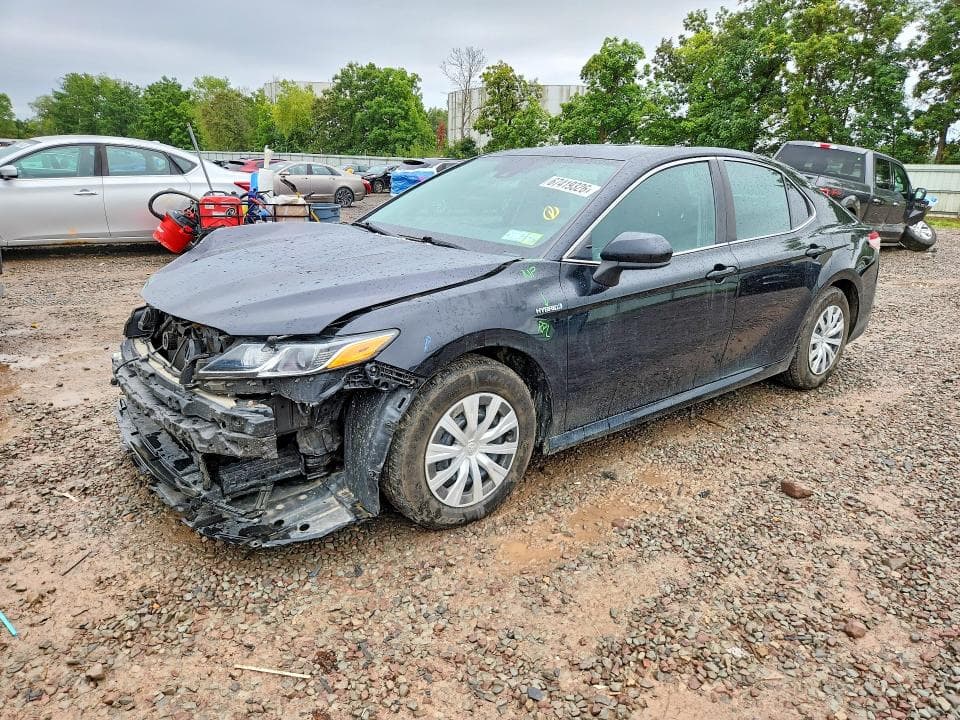2020 TOYOTA CAMRY LE - 1