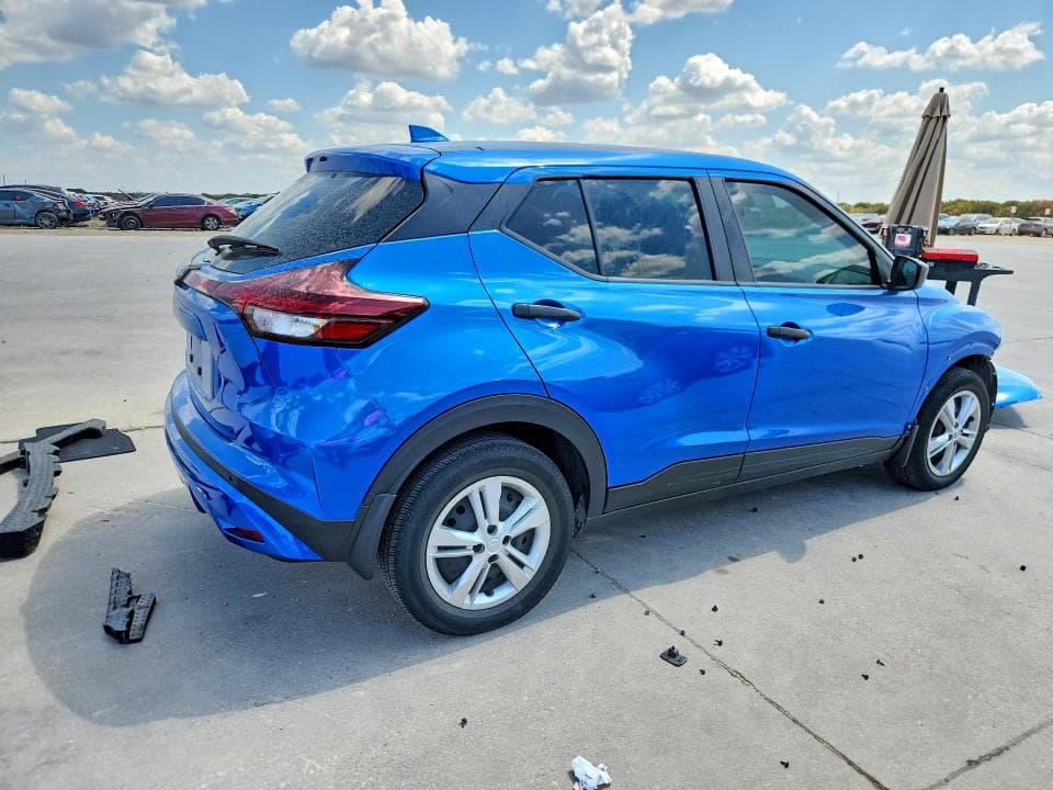2024 NISSAN KICKS S 3