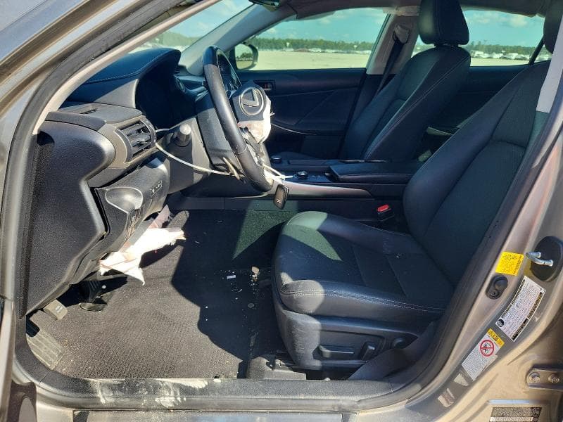 2019 LEXUS IS 300 7
