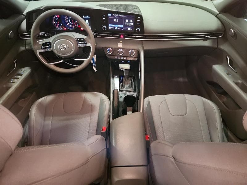2023 HYUNDAI ELANTRA SE 8