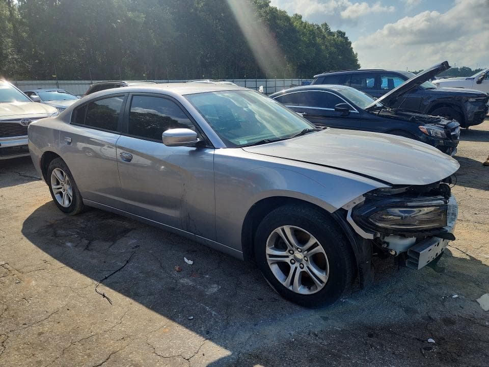 2017 DODGE CHARGER SE 4