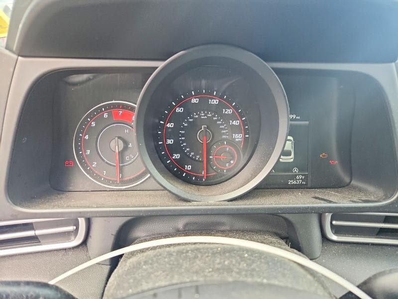 2021 HYUNDAI ELANTRA SE 9
