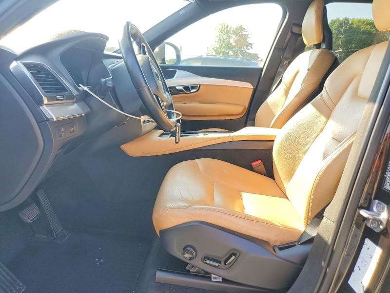 2017 VOLVO XC90 T6 7