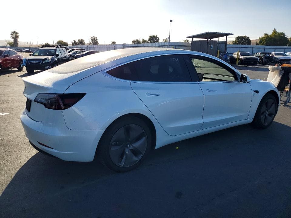 2020 TESLA MODEL 3 3
