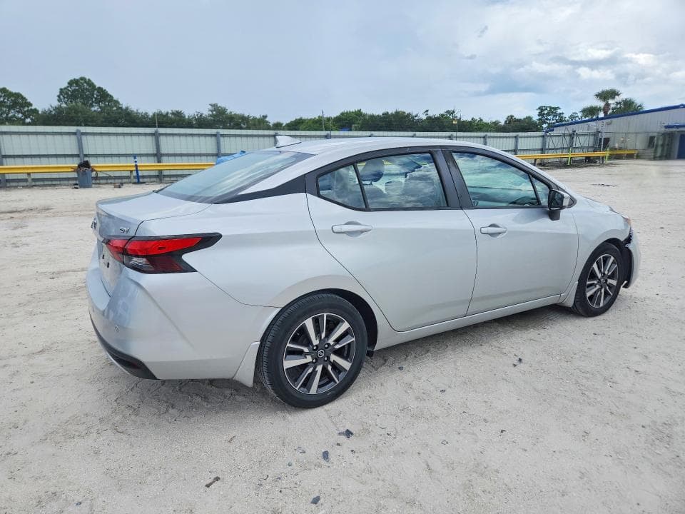 2021 NISSAN VERSA SV 3