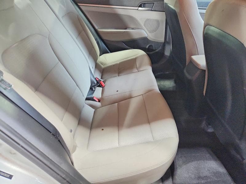 2018 HYUNDAI ELANTRA SE 10