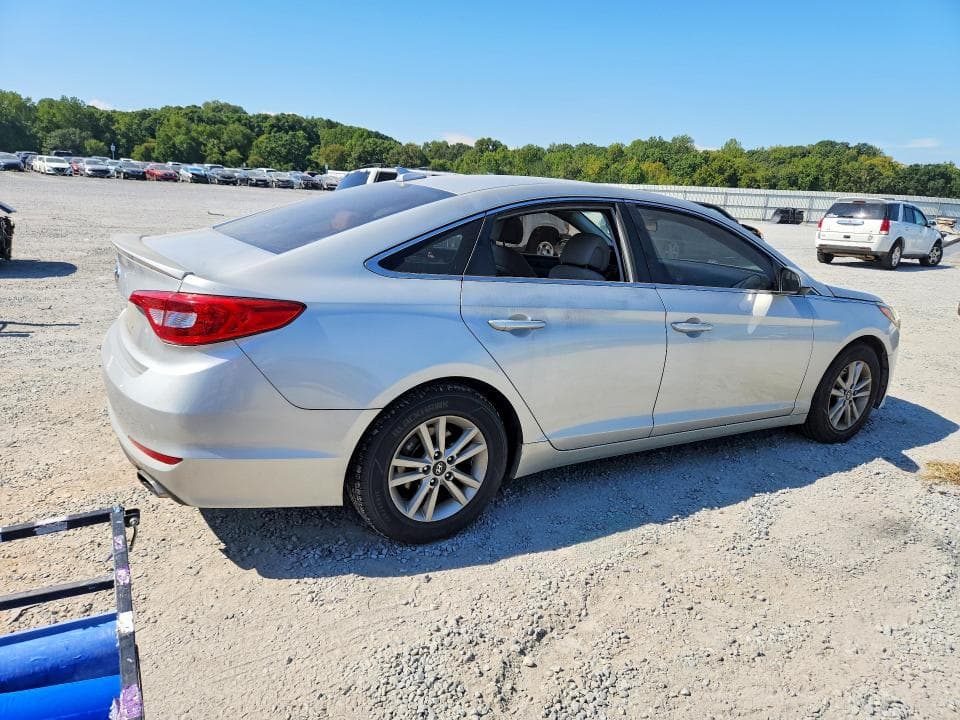 2017 HYUNDAI SONATA SE 3