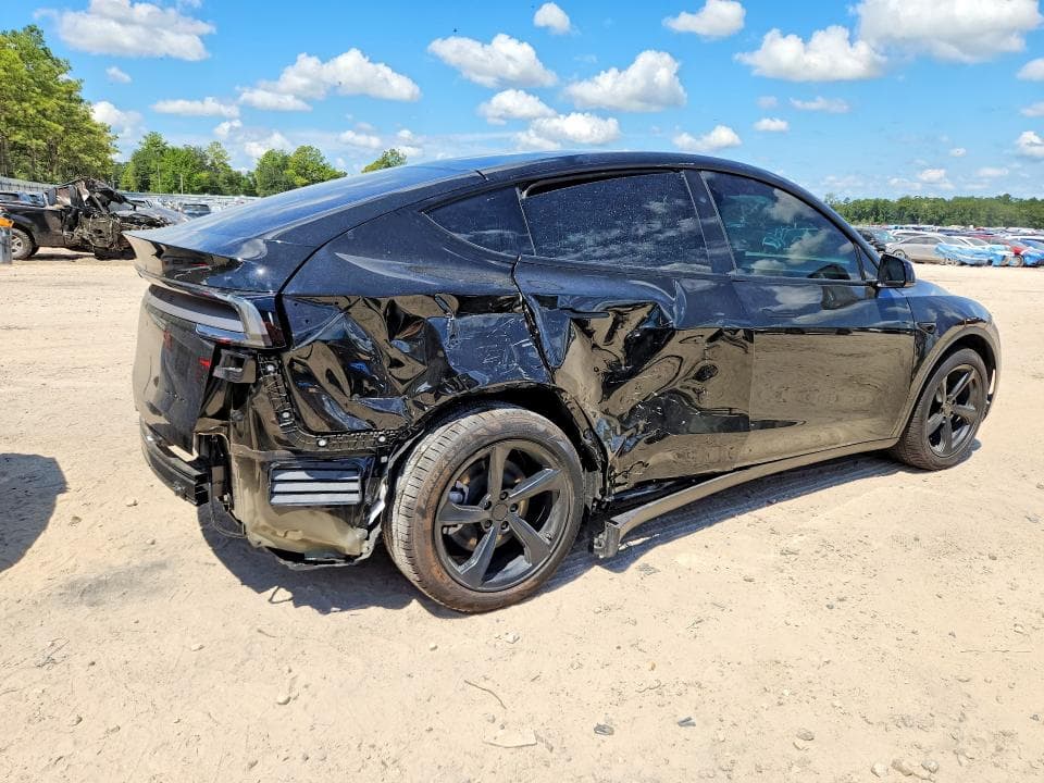 2026 TESLA MODEL Y 3