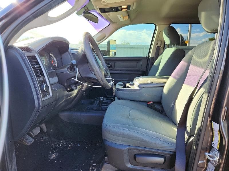 2017 RAM 3500 ST 7