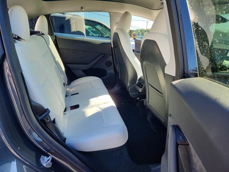 2023 TESLA MODEL Y 10