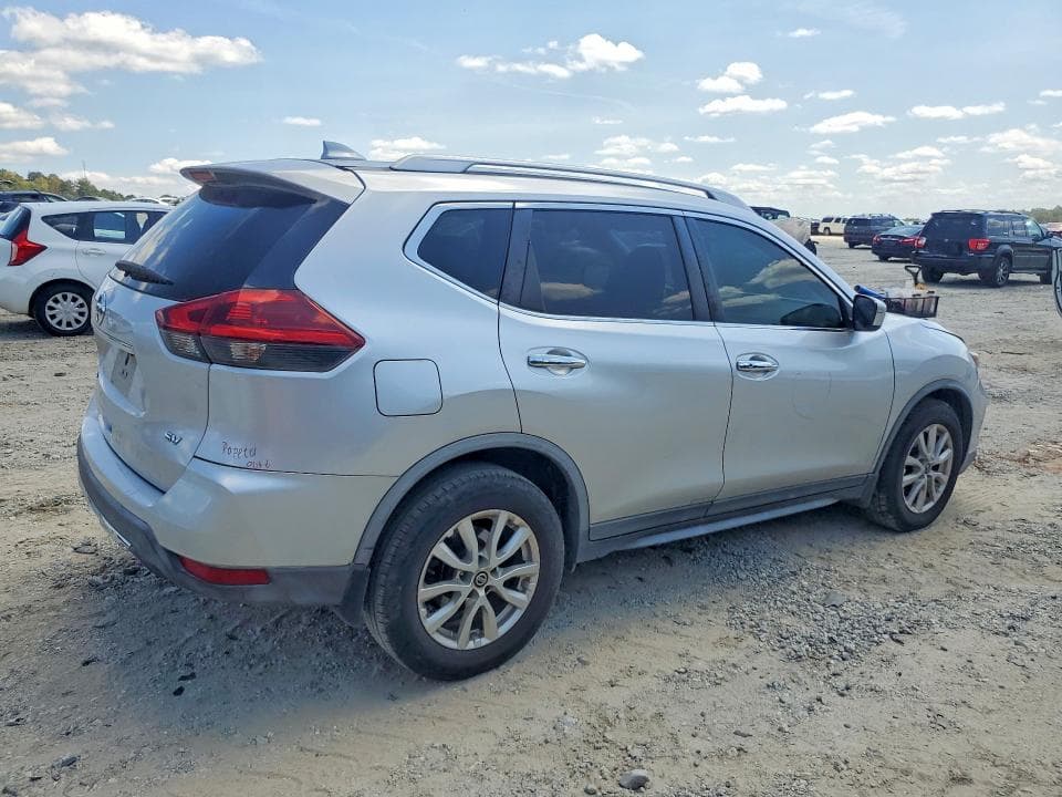 2018 NISSAN ROGUE SV 3
