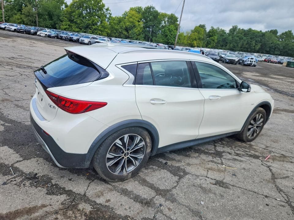 2018 INFINITI QX30 PREMIUM 3
