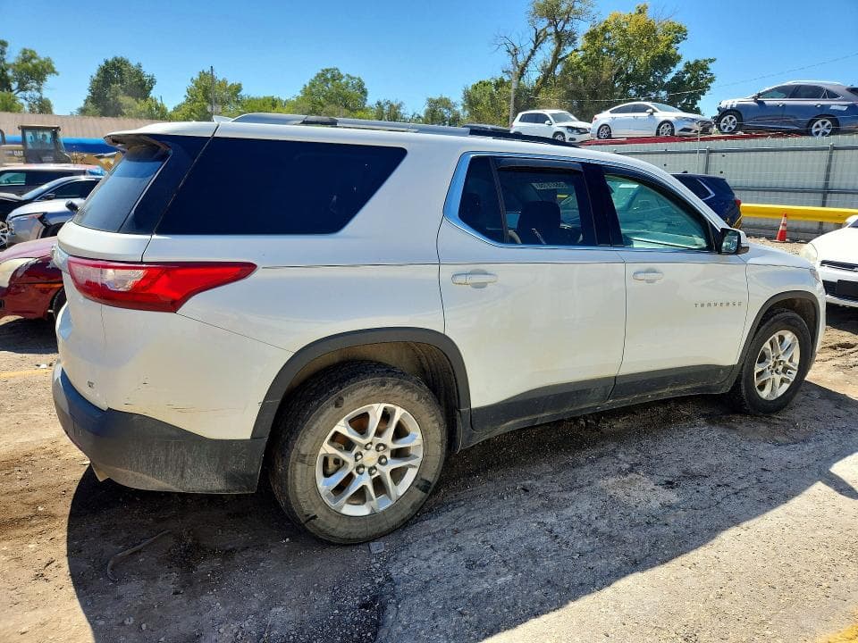 2018 CHEVROLET TRAVERSE LT 3