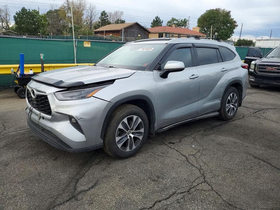 2023 TOYOTA HIGHLANDER XLE