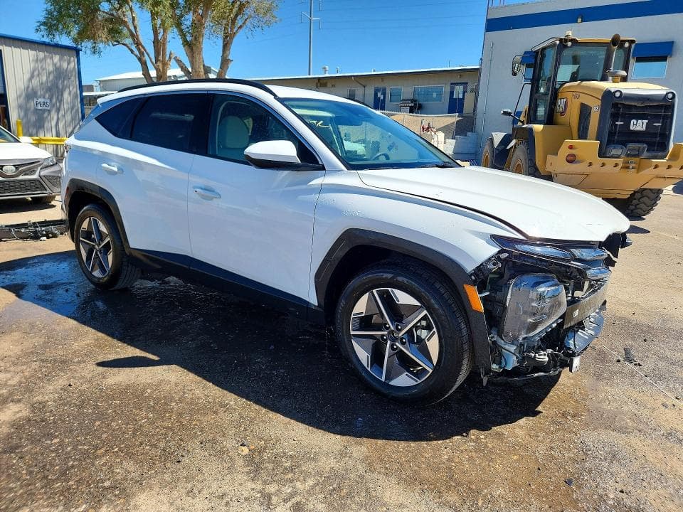 2026 HYUNDAI TUCSON SEL 4