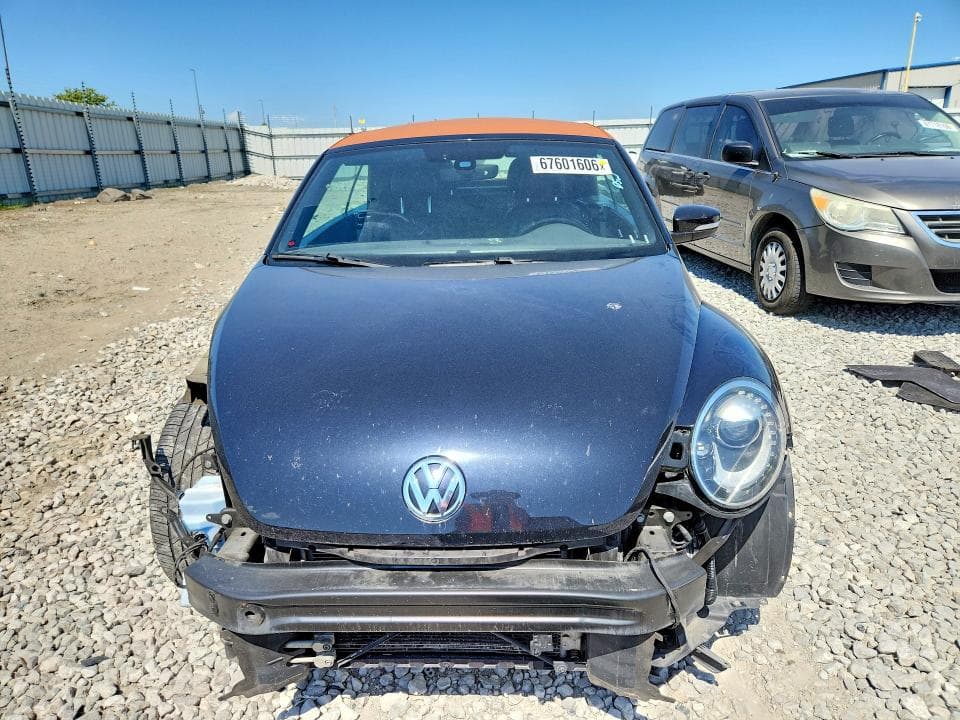2019 VOLKSWAGEN BEETLE S 5
