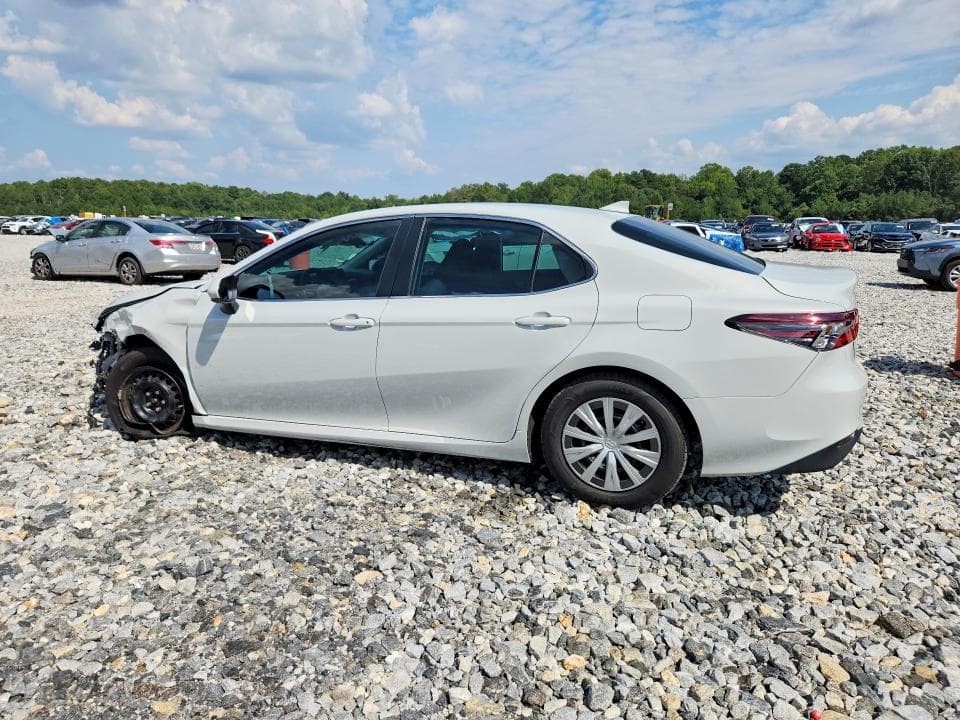 2022 TOYOTA CAMRY LE 2