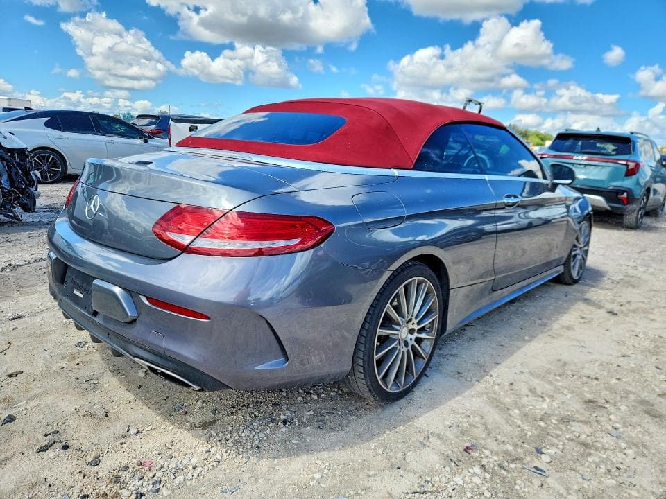 2017 MERCEDES-BENZ C 300 3