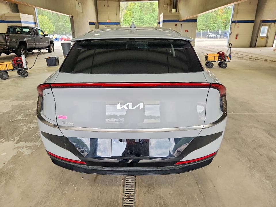 2025 KIA EV6 WIND 6