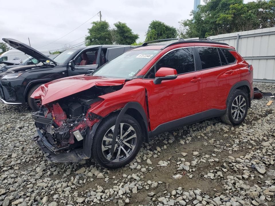2024 TOYOTA COROLLA CROSS XLE - 1