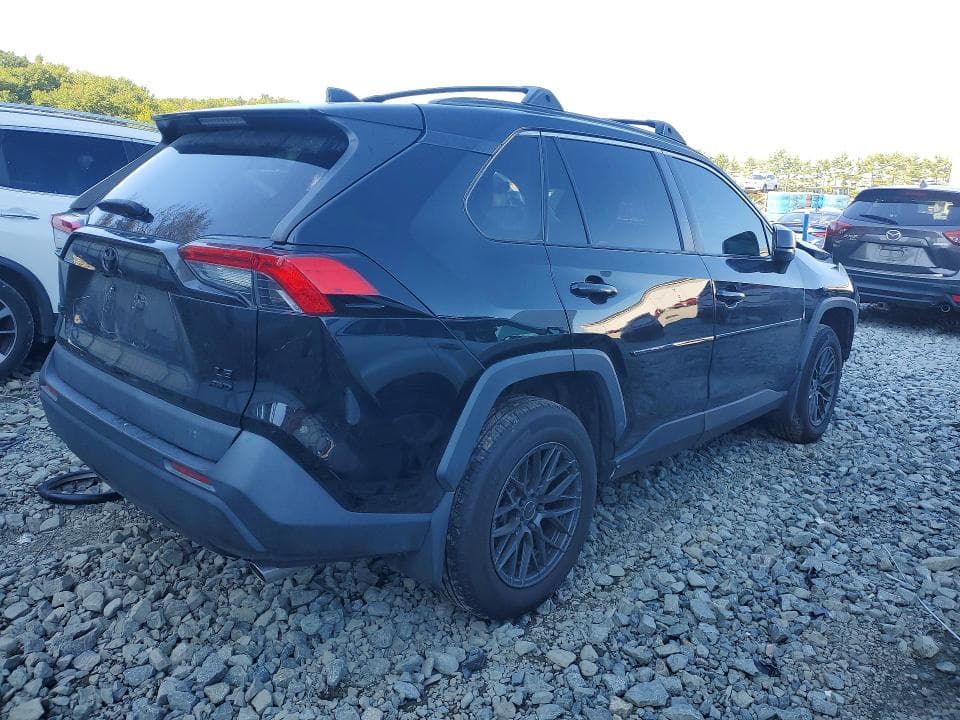 2021 TOYOTA RAV4 LE 3