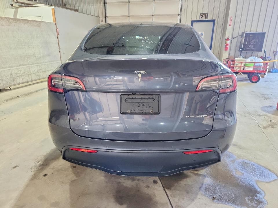 2022 TESLA MODEL Y 6