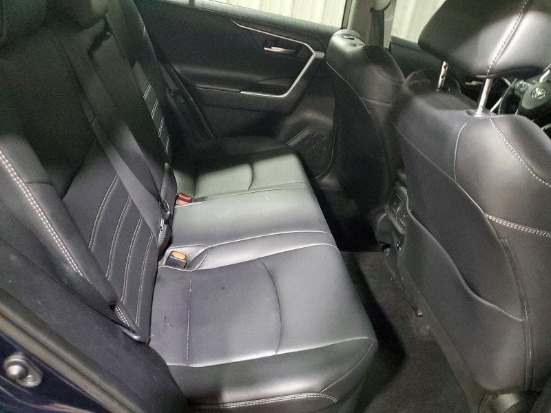 2019 TOYOTA RAV4 LIMITED 11