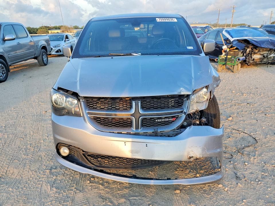 2019 DODGE GRAND CARAVAN GT 5
