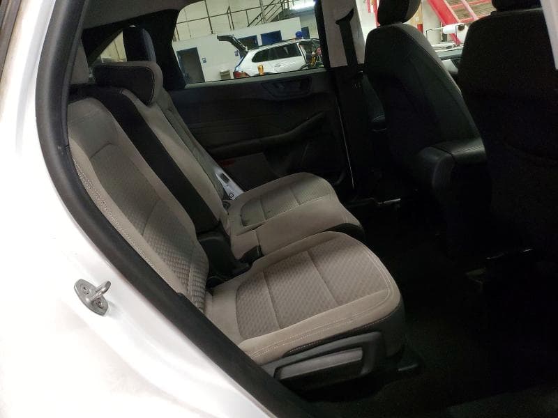 2022 FORD ESCAPE SE 11