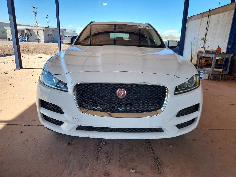 2017 JAGUAR F-PACE PREMIUM 5