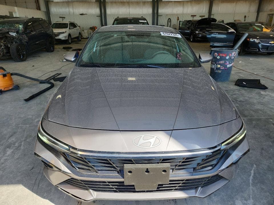 2025 HYUNDAI ELANTRA SEL 5