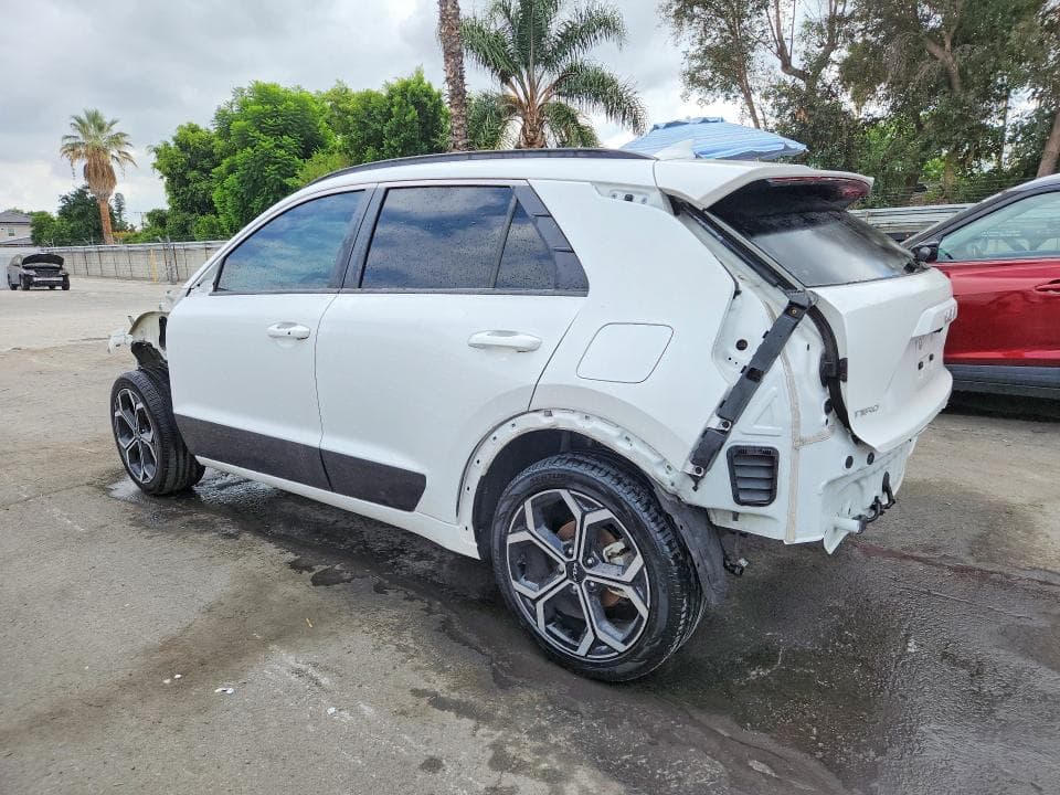 2023 KIA NIRO EX 2