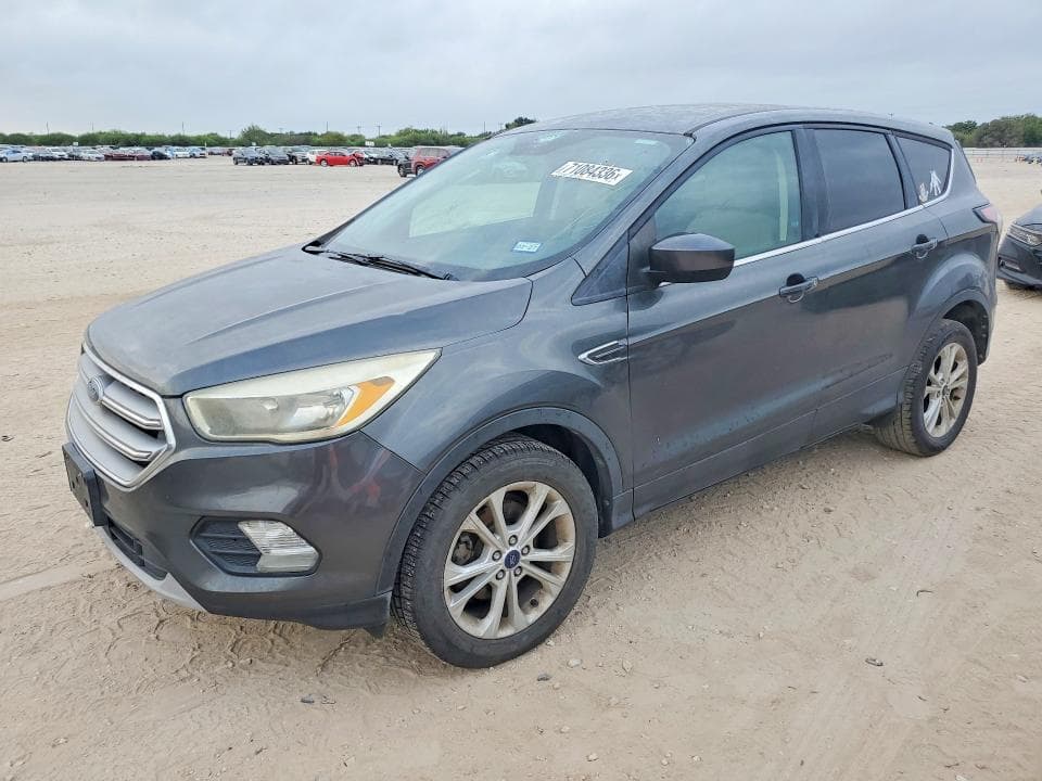 2017 FORD ESCAPE SE - 1