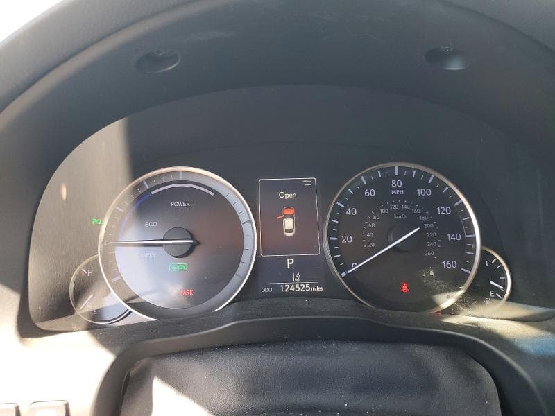2017 LEXUS ES 300H 9
