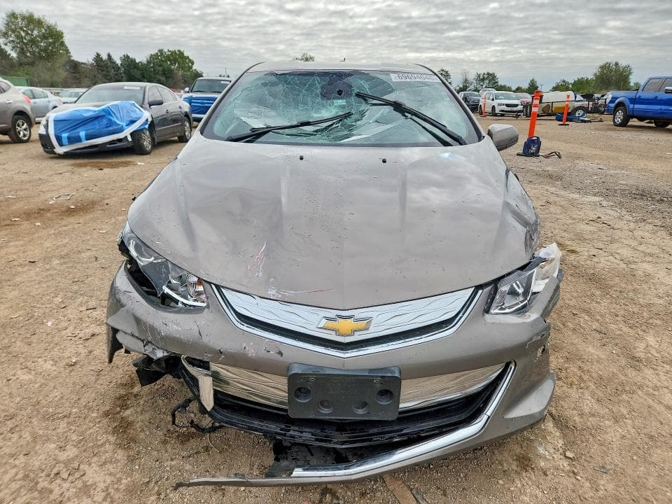 2017 CHEVROLET VOLT LT 5