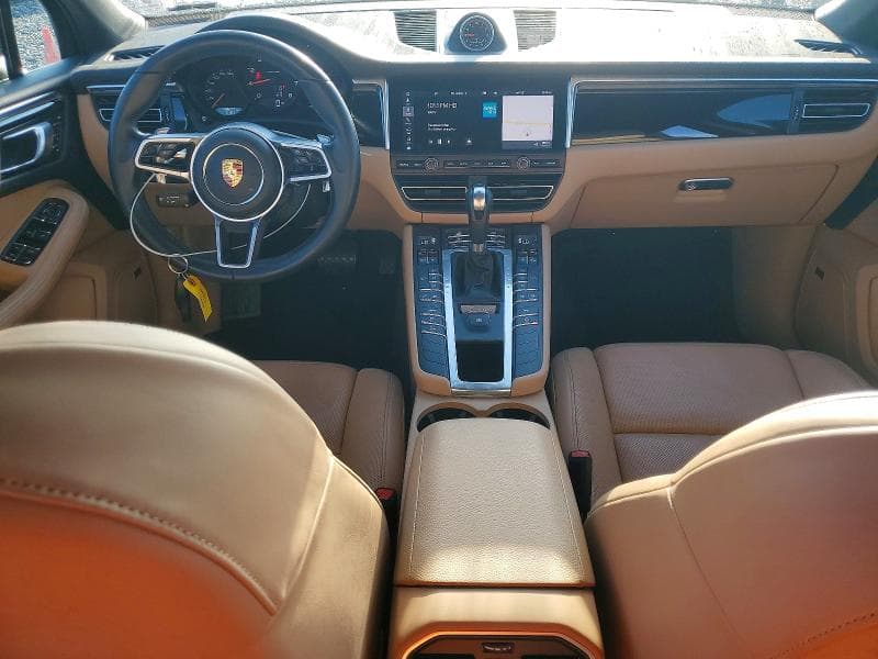 2021 PORSCHE MACAN 8