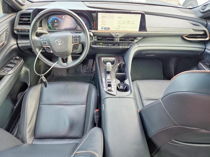 2024 TOYOTA CROWN LIMITED 8